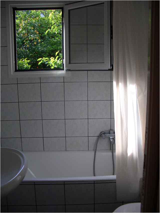 Pink House: Bathroom